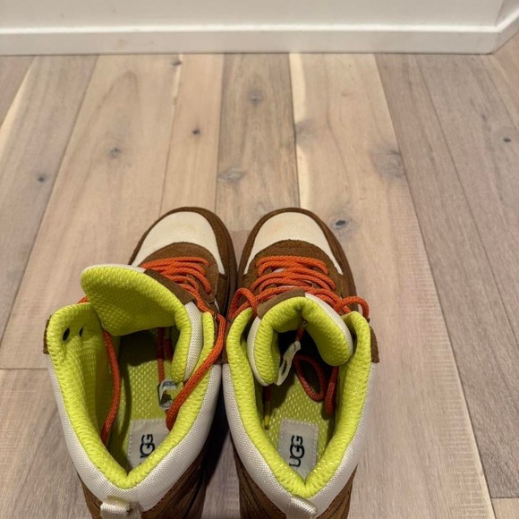 UGG brown & white boots, Size US 9.5 #shearling #boots - Picture 5 of 8